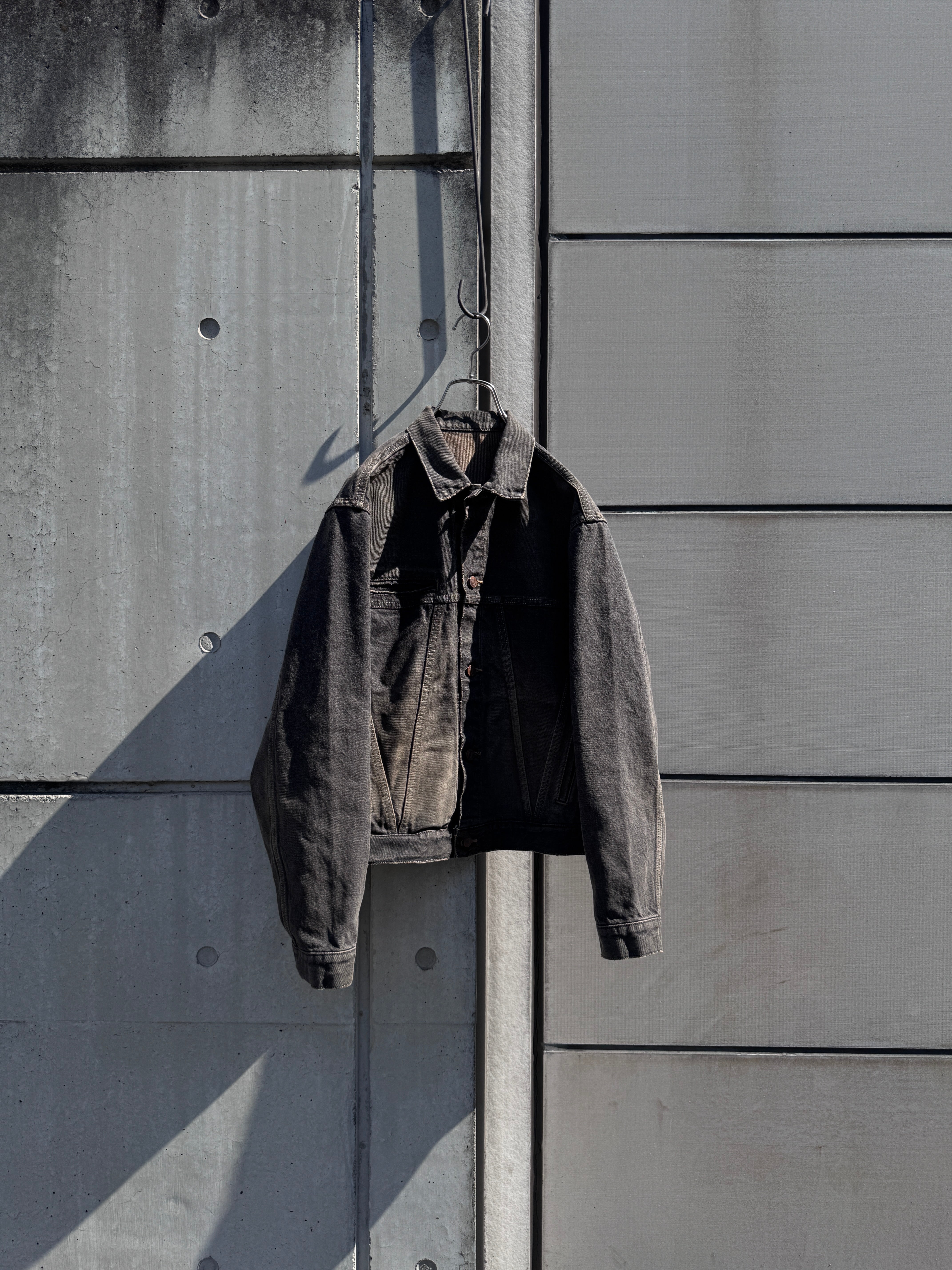 daisuke tanabe coffee black denim jacket destroyed – ENCORE