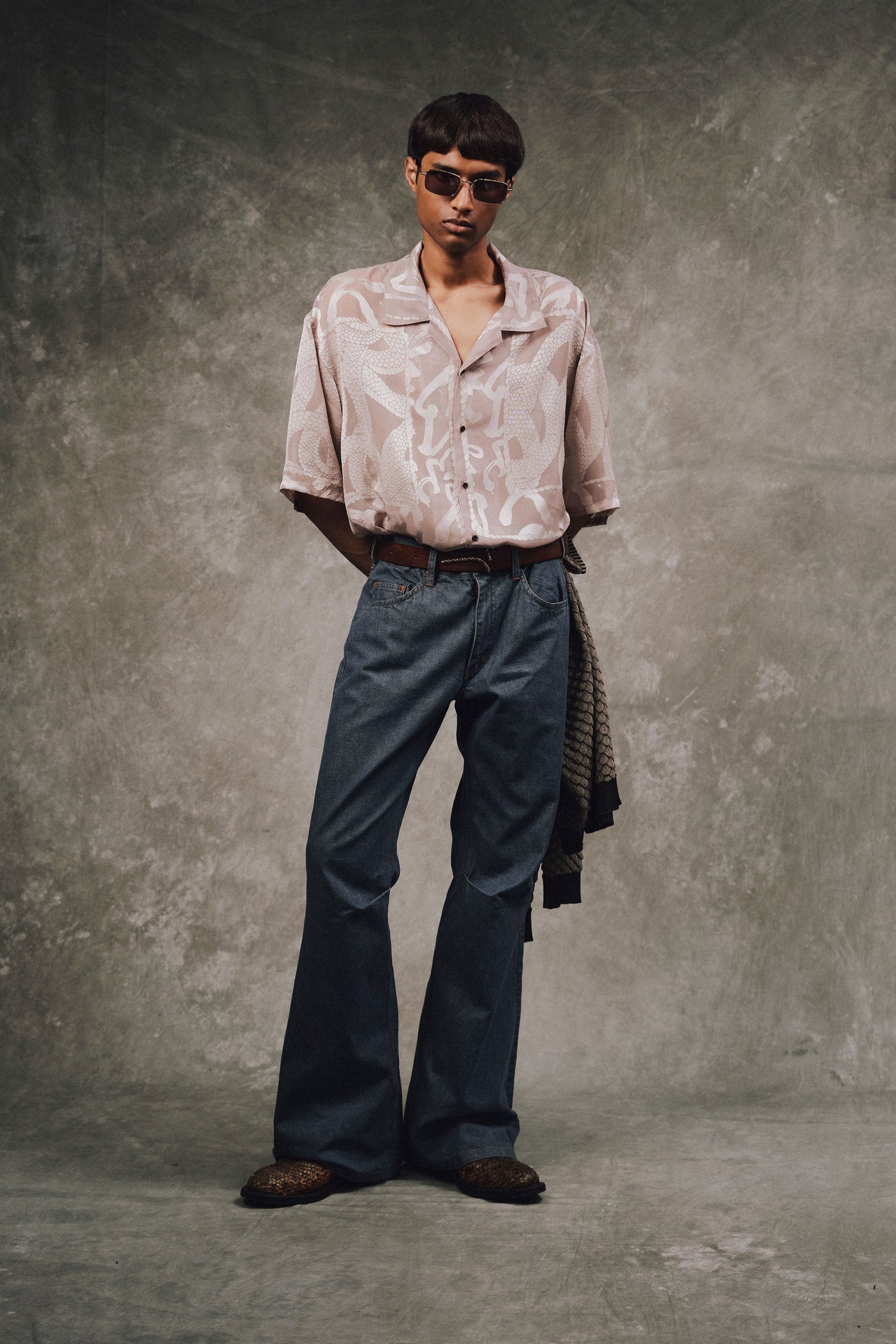 KOZABURO　OPAL SHORT SLEEVE OVERSIZE CAMP COLLAR SHIRT