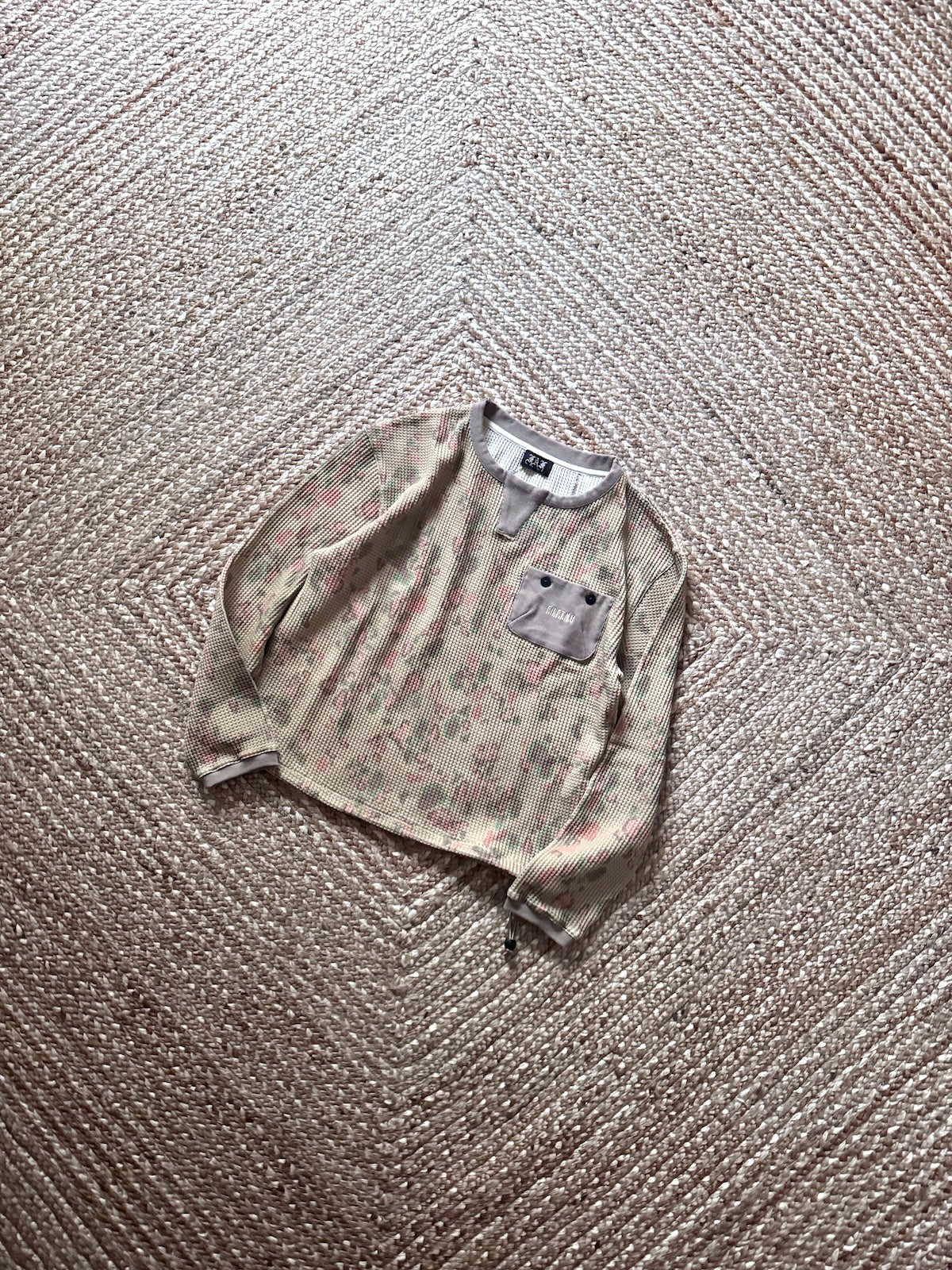 FAF(FAKE AS FLOWERS)　Pacis(Themal Henley Neck)