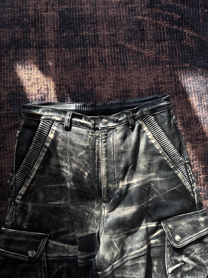 FAF(FAKE AS FLOWERS)　Leather Shorts