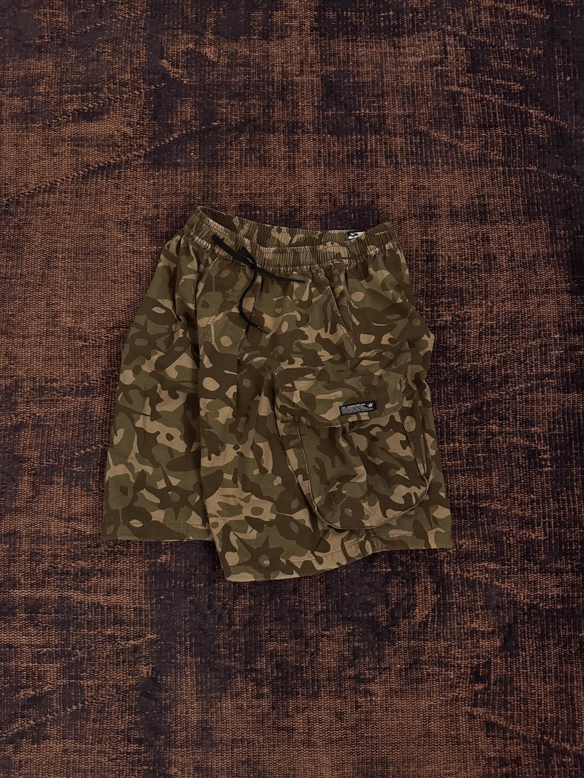P.A.M.　GARDEN VARIETY CAMO CHOW SHORTS