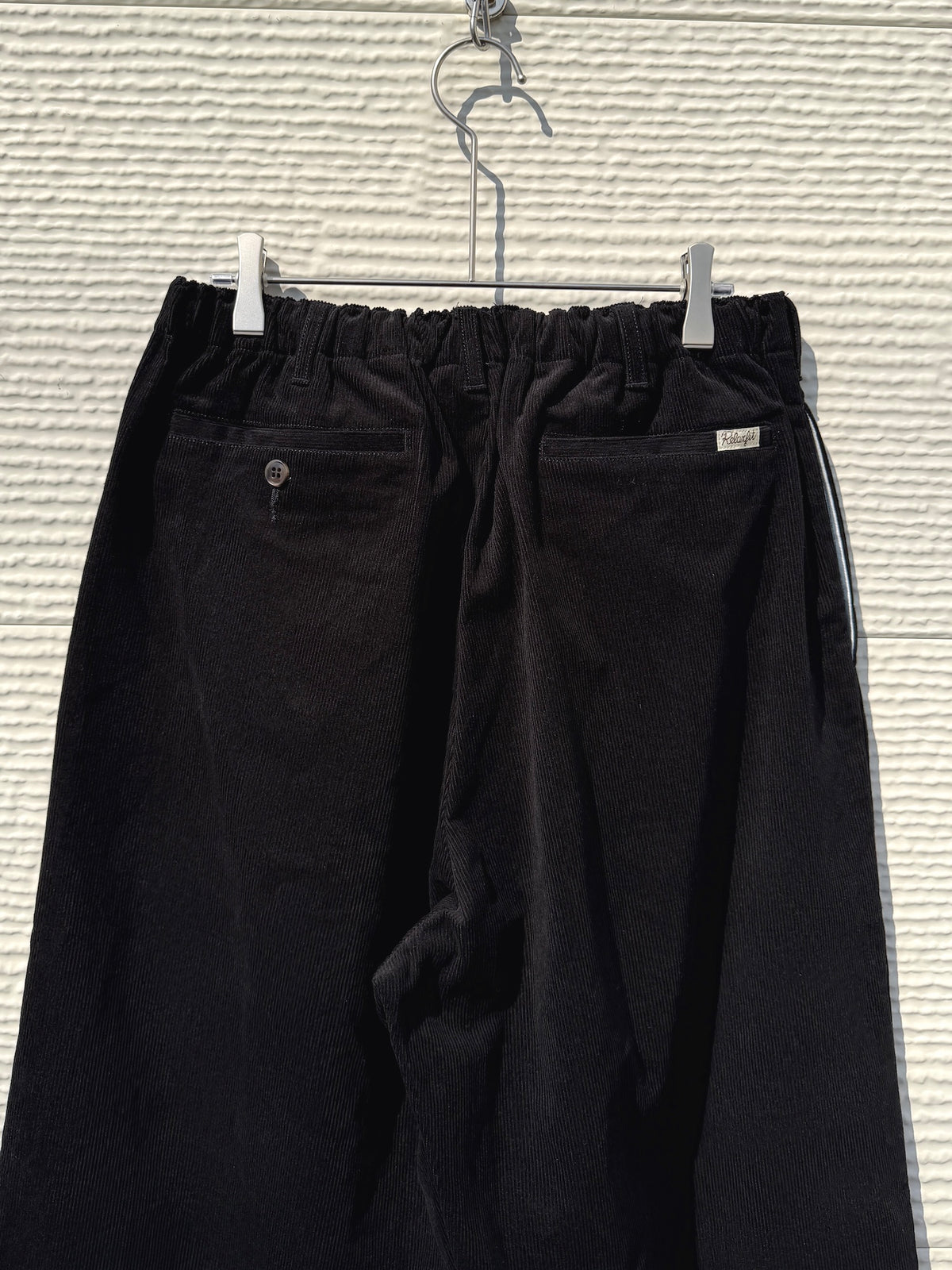 RELAX FIT "Corduroy easy slacks"      -black-