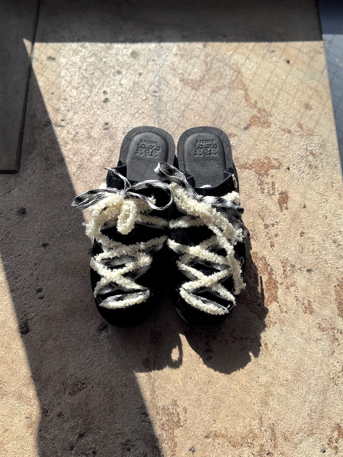 SUICOKE × FAF "black"