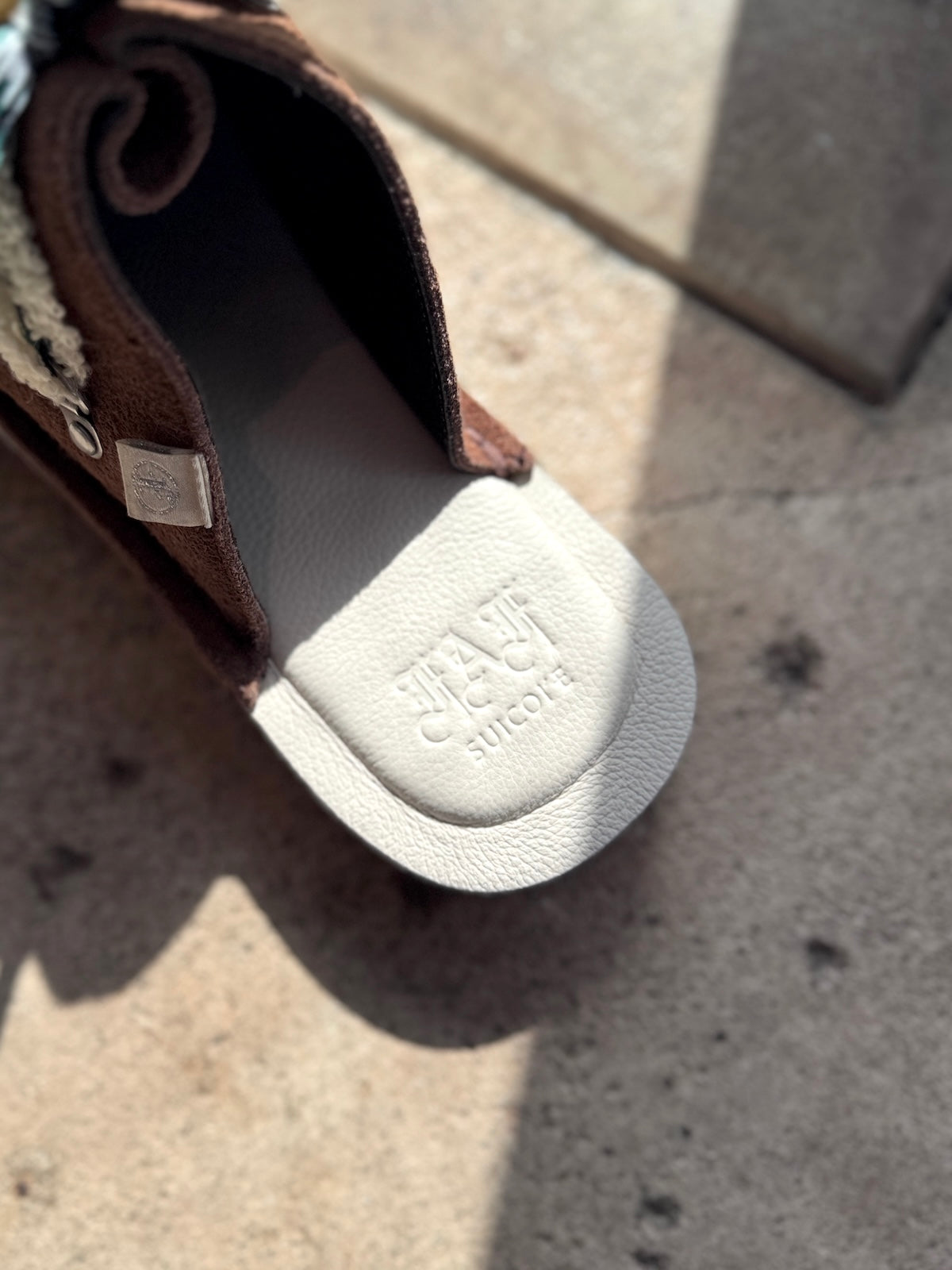 SUICOKE × FAF "brown"