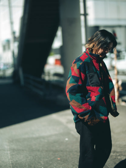 The DUFFER N NEPHEWS　REVERSIBLE JACQUARD BOA BLOUSON