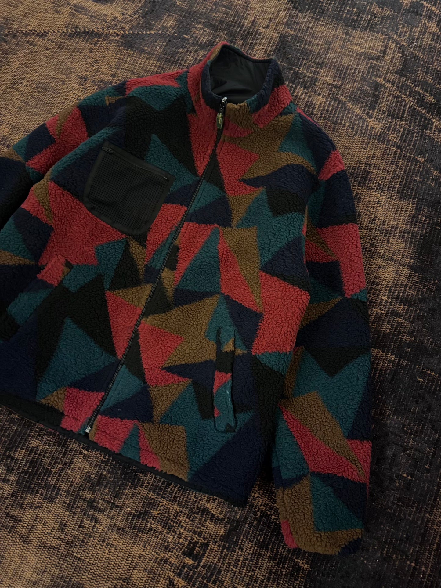 The DUFFER N NEPHEWS　REVERSIBLE JACQUARD BOA BLOUSON