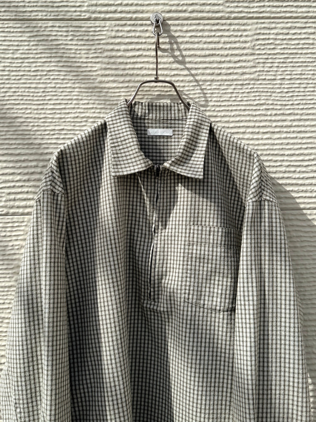 UNDECORATED　"FLANNEL CHECK COTTON ZIP TOP"