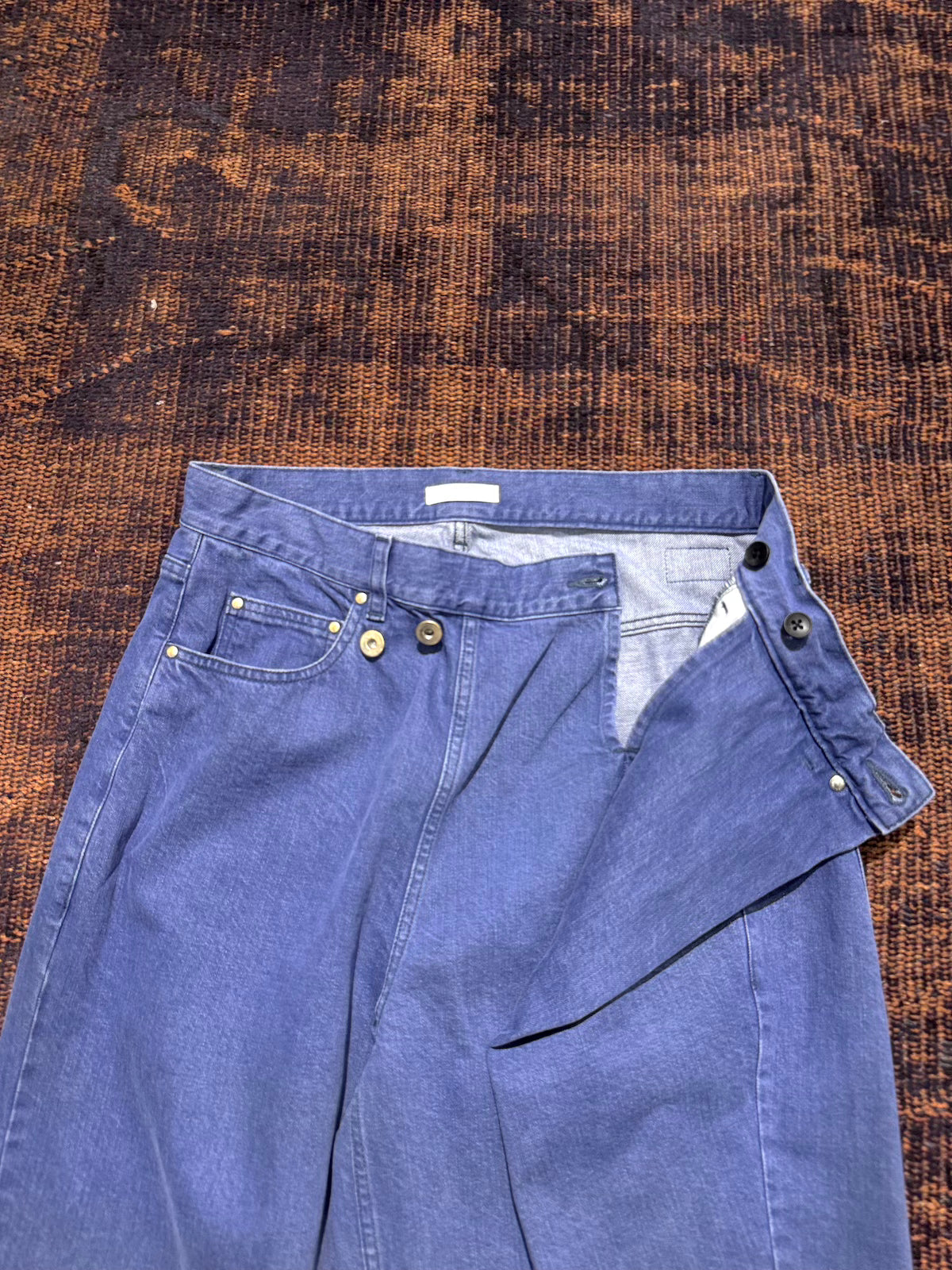 UNDECORATED　WRAPPED  DENIM JEANS