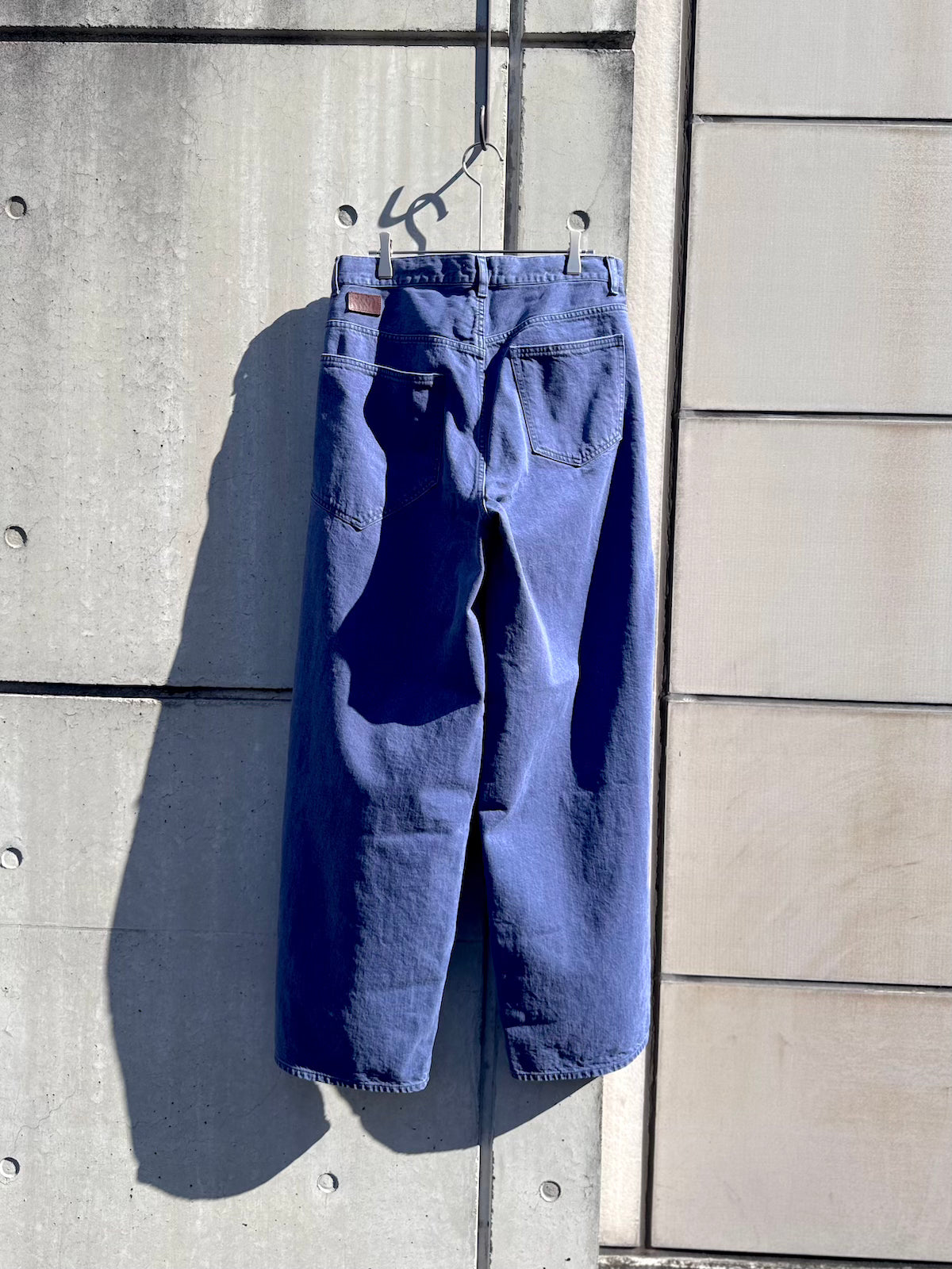 UNDECORATED　WRAPPED  DENIM JEANS