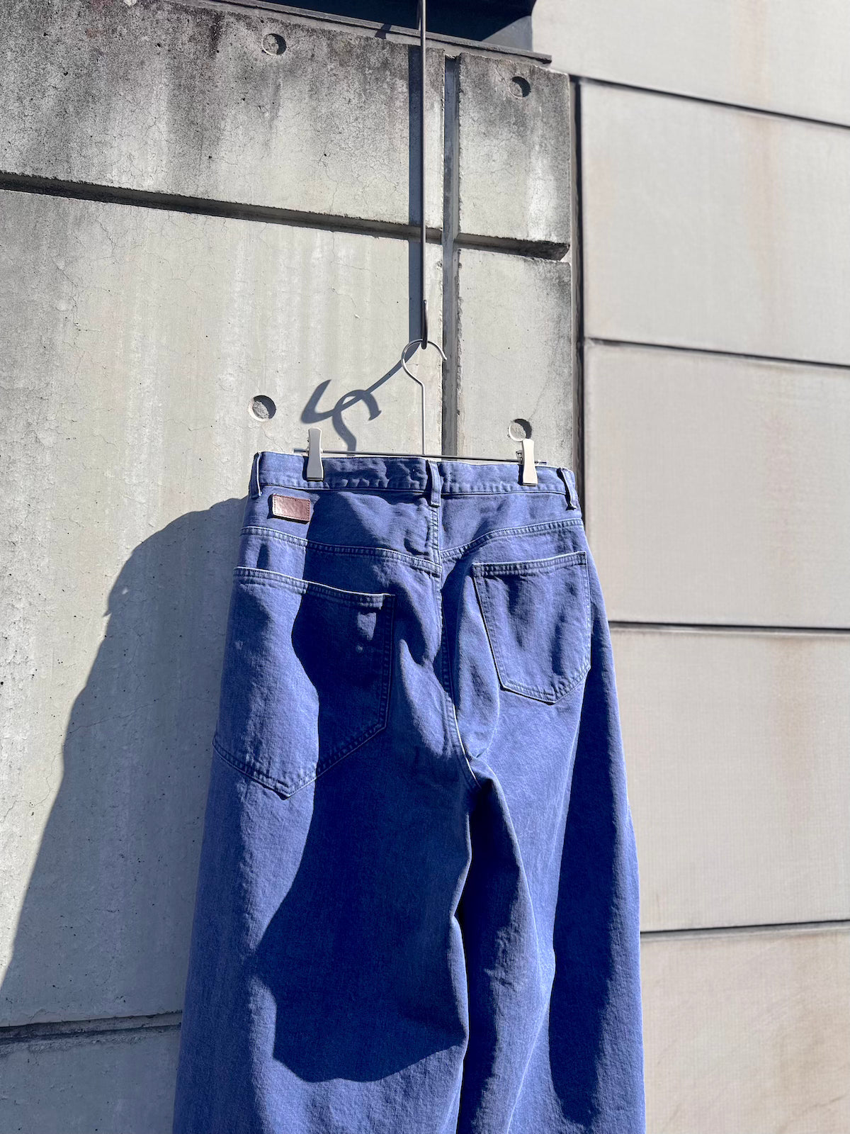 UNDECORATED　WRAPPED  DENIM JEANS