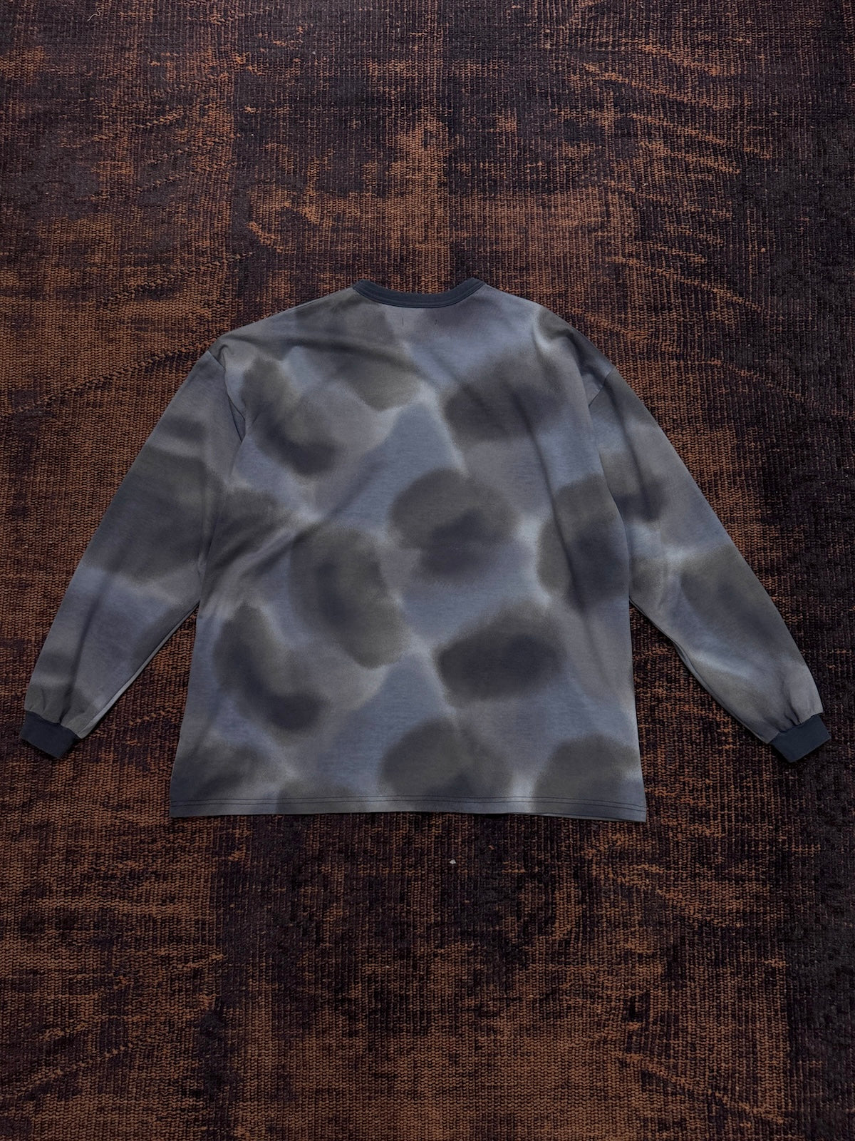UNDECORATED　OVER-PAINTING L/S T-SHIRT