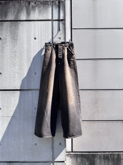 daisuke tanabe　coffee black denim trousers destroyed