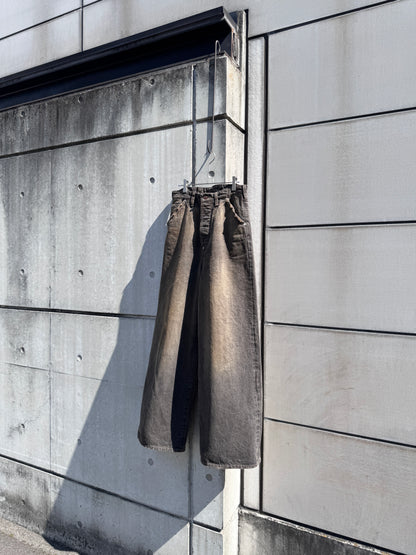 daisuke tanabe　coffee black denim trousers destroyed